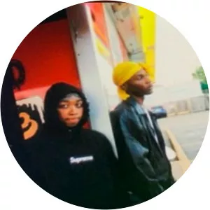 Robb2B - Musical artist