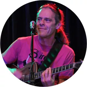 Robbie James - Musician