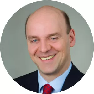 Robert Lambrou - Politician