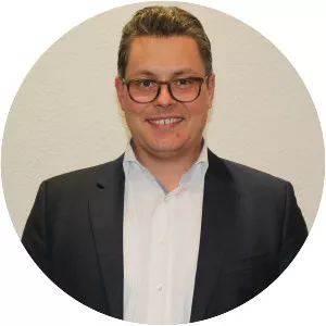 Robert-Martin Montag - Politician