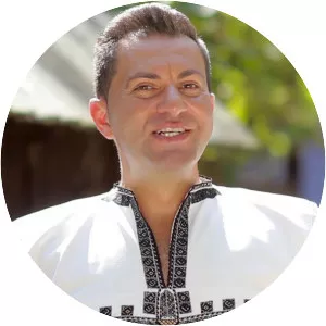 Robert Târnăveanu - Musical artist