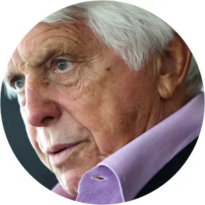 Robert Warren Miller - American entrepreneur