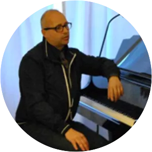 Roberto Colavalle - Pianist