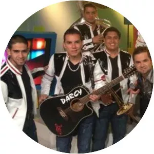 Roberto Junior Y Su Bandeño (Roberto . . .