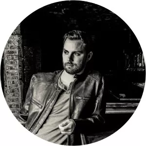 Robin Mordecai - Singer