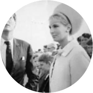 Robin Vane‑Tempest‑Stewart, 8th Marquess . . .