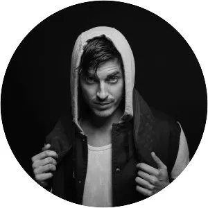 ROBOSONIC - Musical group