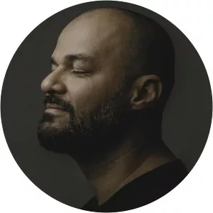 Robson Fonseca Musician