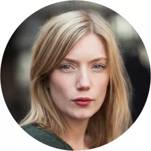 Robyn Addison - Actress