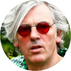 Robyn Hitchcock - English singer-songwriter