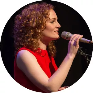 Robyn Stapleton - Singer