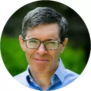 Roger Lowenstein - American journalist