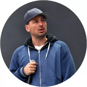 Roger Manglus Musician