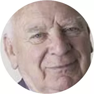 Roger Roberts, Baron Roberts of Llandudno