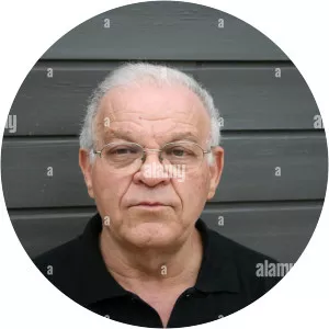 roglit ishay menahem breuer