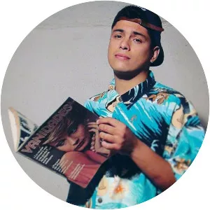 Rolando Fino - Musical artist