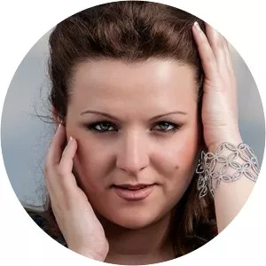 Romina Tomasoni - Musical artist