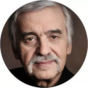 Romuald Loegler - Architect