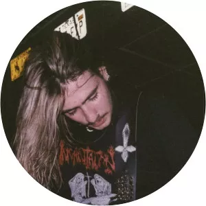 Ronnie Deo - Musician