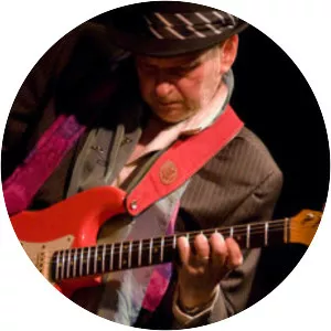 Ronnie Earl & The Broadcasters