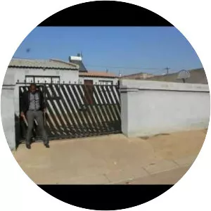 Ronny Phaahla - Musical artist