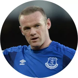 Rooney and Neville in Discussion