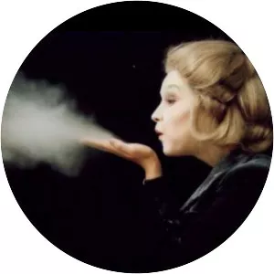 Roos Van Vlaenderen - Actress