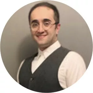 Roozbeh Siavash Moakhar