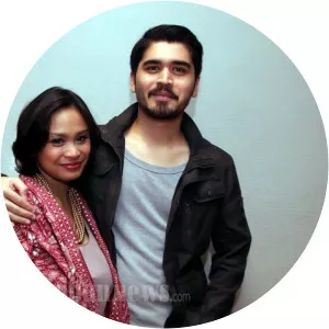 Roro Maheswari Yakti - Rizky Hanggono's wife