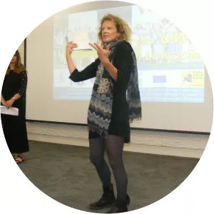 Ros Belford - Writer