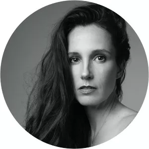 Rosalie Genay - Singer