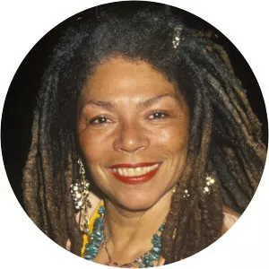 Rosalind Cash