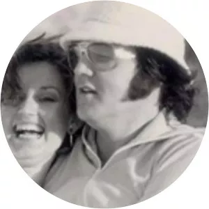 Rosemary Alden - Ginger Alden's sister