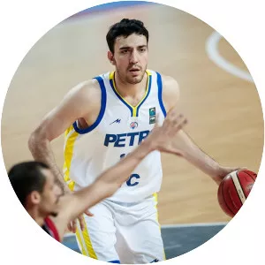Rouzbeh Arghavan - Professional basketball player
