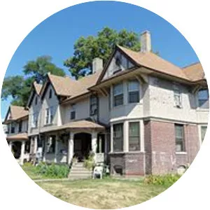 Rowhouses at 702‑712 Kirkwood . . .