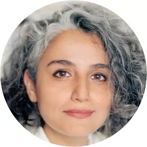 Roxana Azimi