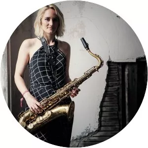 Roxy Coss - Saxophonist