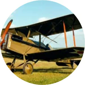 Royal Aircraft Factory S. E. 5 - Fighter aircraft