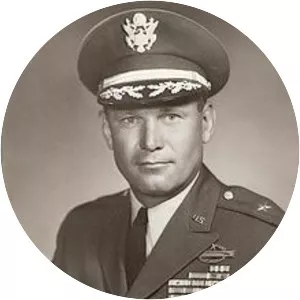 Royal Reynolds Jr. - Military personnel