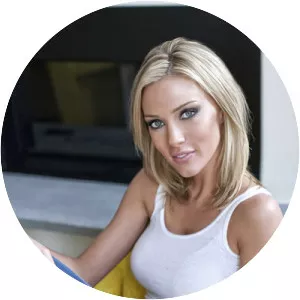 Rozlyn Papa - Film actress