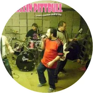 Rózsaszín Pittbull - Musical group