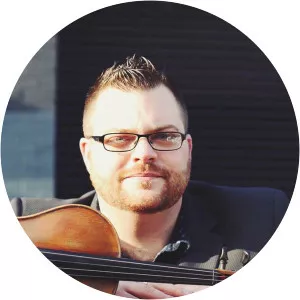 Rua Macmillan - Musical artist