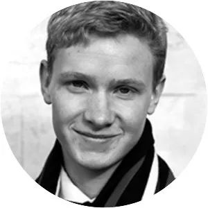 Ruairi Bowen - Singer