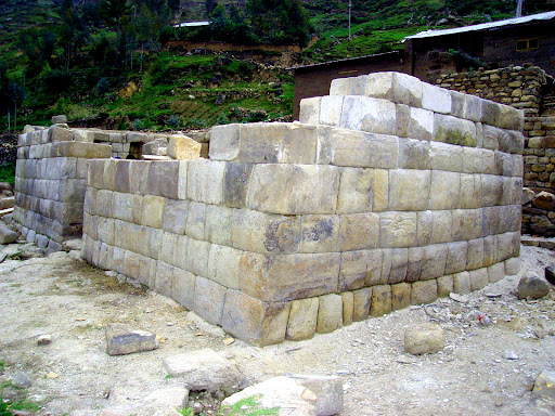 Ruinas Inca de Huarautambo - Tourist attraction in Peru