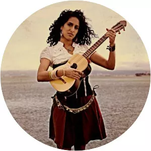 Rupa & the April Fishes