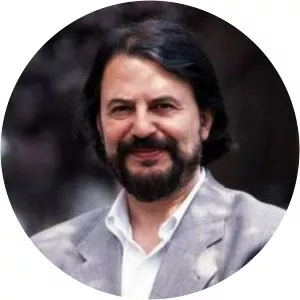 Rüstem Batum photograph