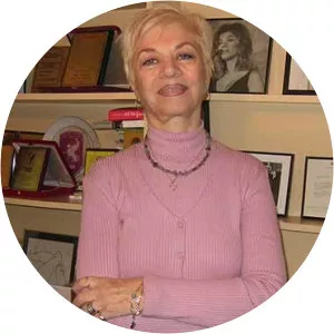 Rüveyde Sinanoğlu - Oktay Sinanoğlu's mother