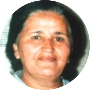 Saadet İrişen - Cüneyt Arkın's sister