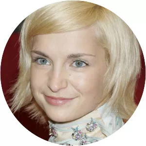 Sabrina Reiter - Actress