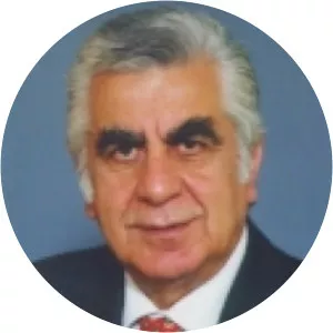 Şadan Tuzcu - Politician